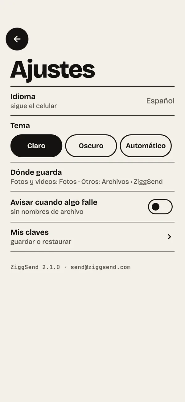 Paso 16: Dónde queda cada cosa. En Ajustes: tema, idioma y dónde se guardan fotos, videos y otros archivos.